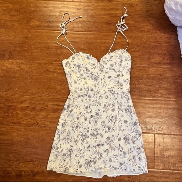 Aritzia Wilfred Fable Dress - Picture 3 of 7